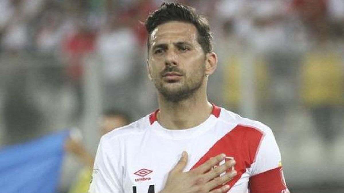 Pizarro: «En el Perú están locos por el fútbol»