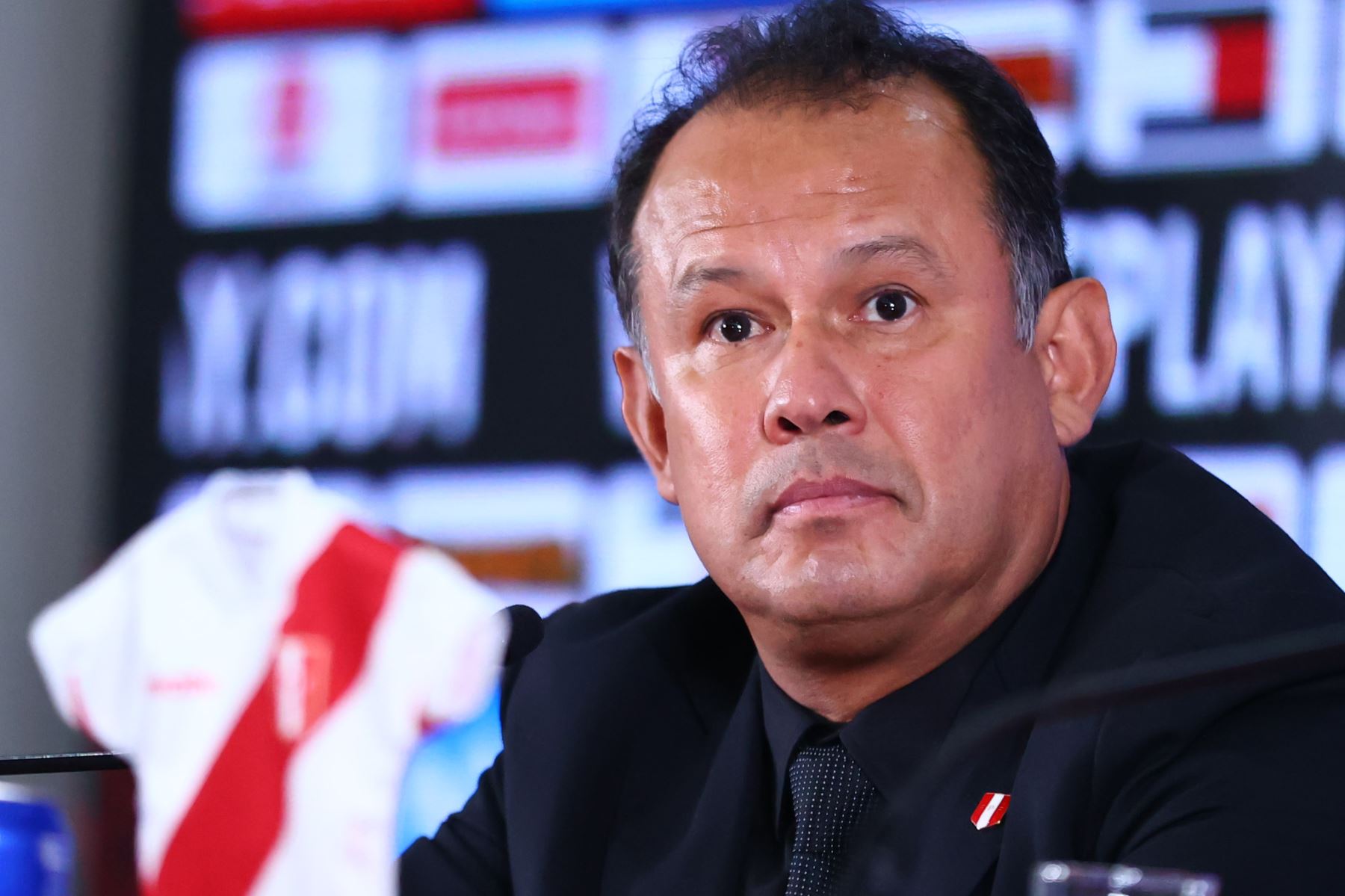 Juan Reynoso, entrenador de Perú, expresó que daría mucho gusto tener la posibilidad de viajar al viejo continente para disputar más partidos de preparación