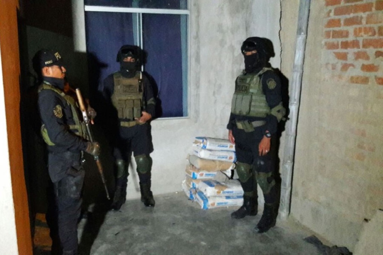 Trujillo: Desbaratan banda de narcos que incluía a ocho policías