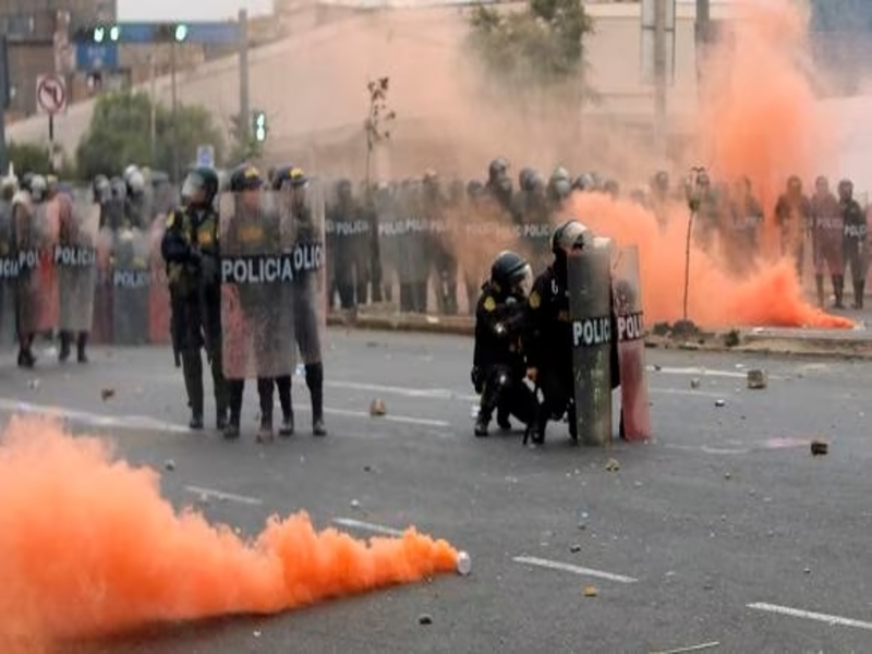 Congresistas de Estados Unidos denuncian "represión" durante protestas contra Boluarte