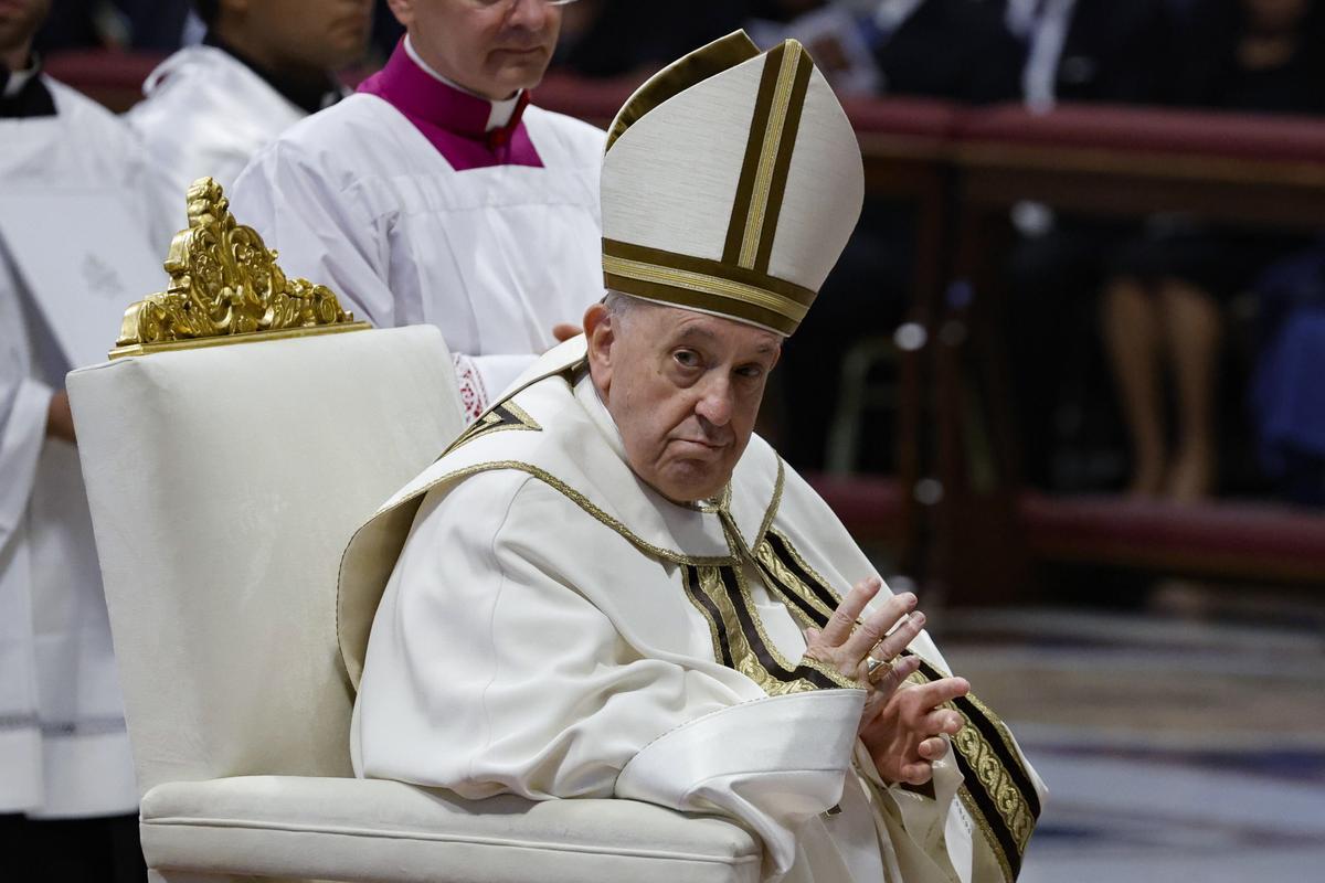 Papa Francisco pide “reconciliación” y “paz” para el Perú