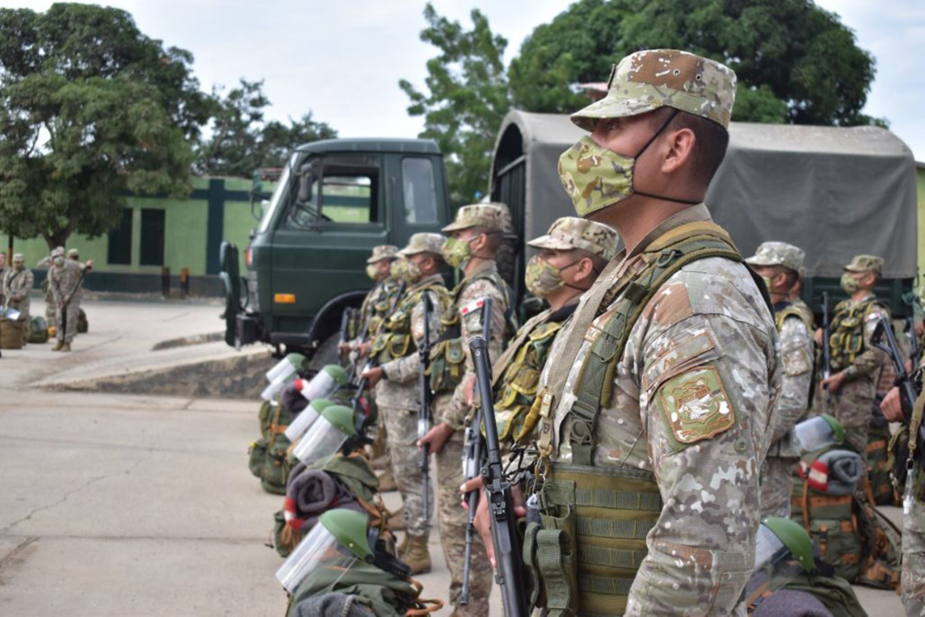 Ejército restablece el tránsito en la Panamericana Sur en Ica