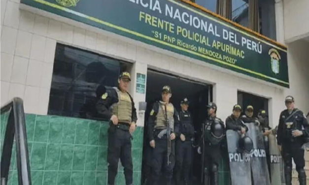 Secuestran policía en Apurímac