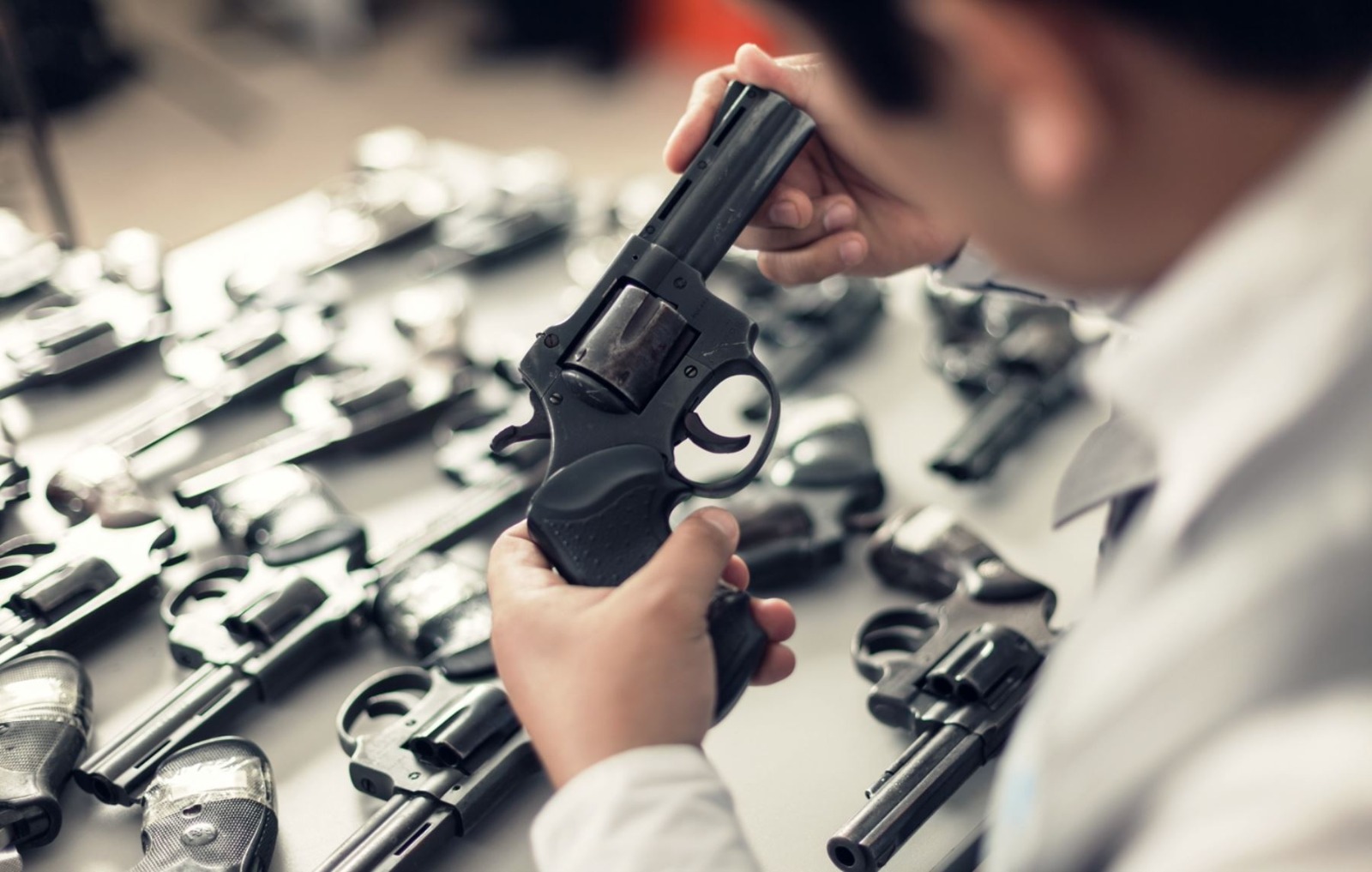 Congreso oficializa la ley para tenencias de armas de fuego