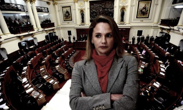 Congreso aprueba informe final de la denuncia constitucional contra Luciana León.