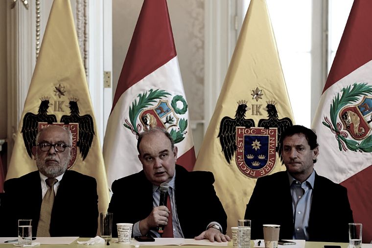 López Aliaga quiere declarar a Lima como zona intangible.