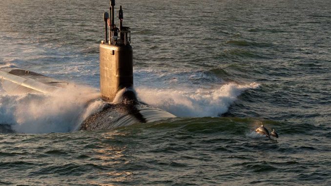 Entrega de submarinos nucleares a Australia es una operación contra China