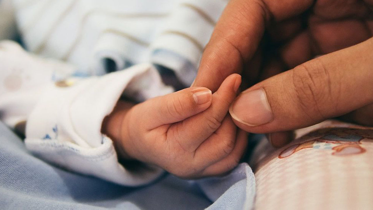 Macabro: Encuentran a bebé muerto y con lesiones en sus partes íntimas