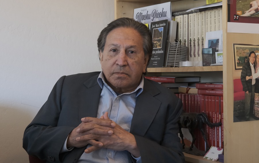 Toledo se entregó a la justicia de EE.UU. para ser extraditado al Perú