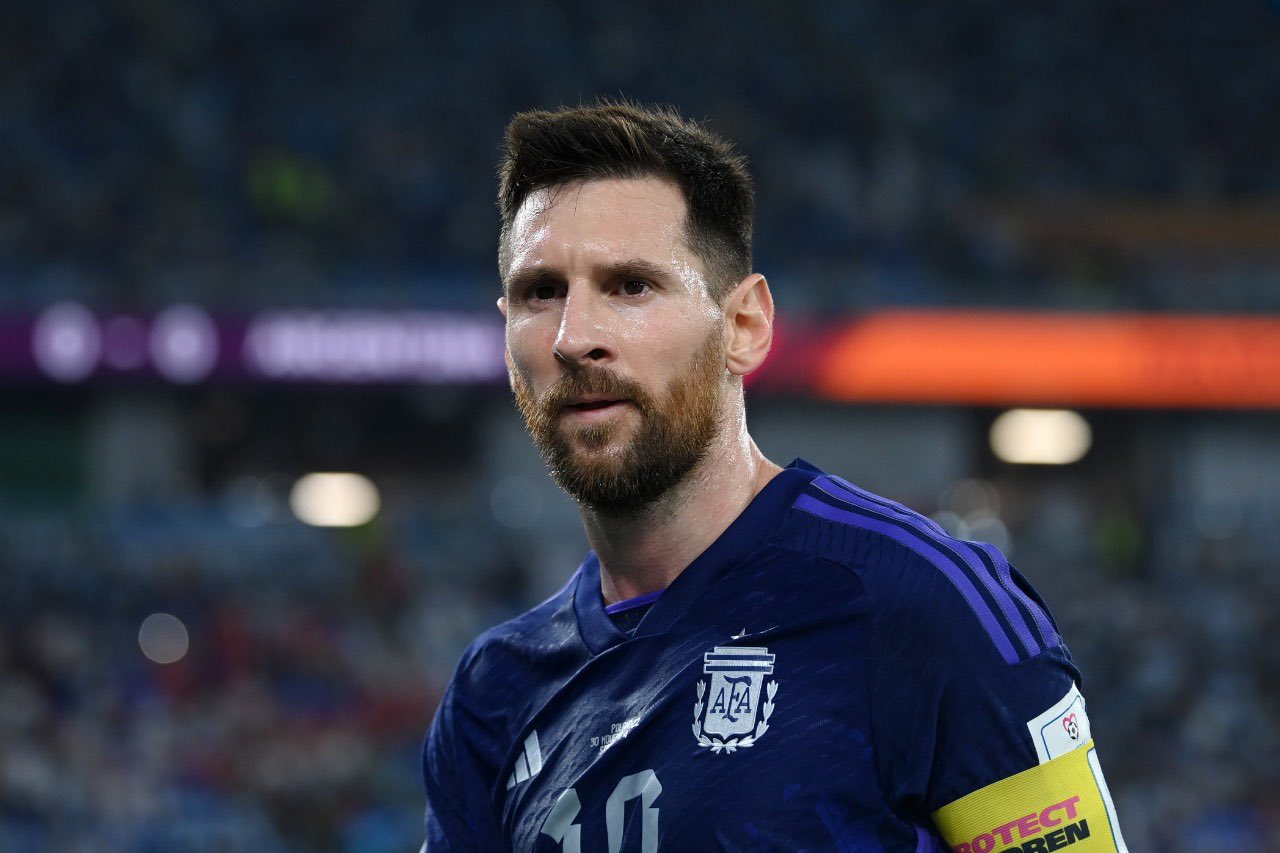 Muchos líos en Barcelona: Mario Kempes recomienda a Messi quedarse en el PSG