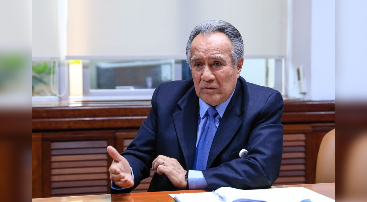 Renuncia presidente de Petroperú, Carlos Vives