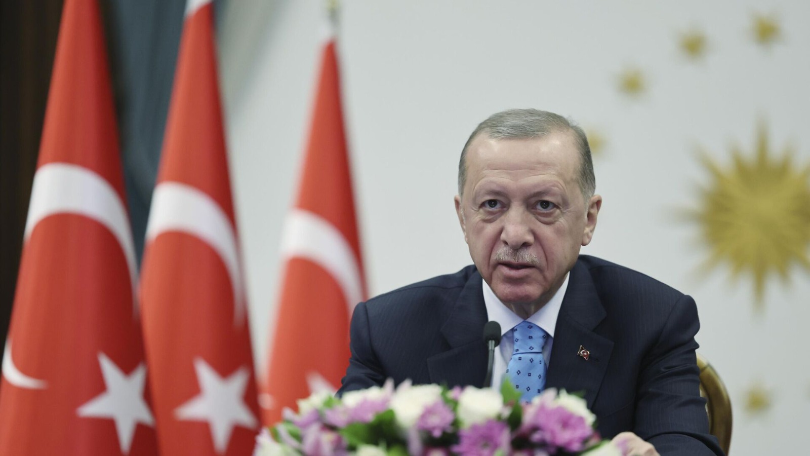 Erdogan critica a Occidente por intentar derribarlo en elecciones
