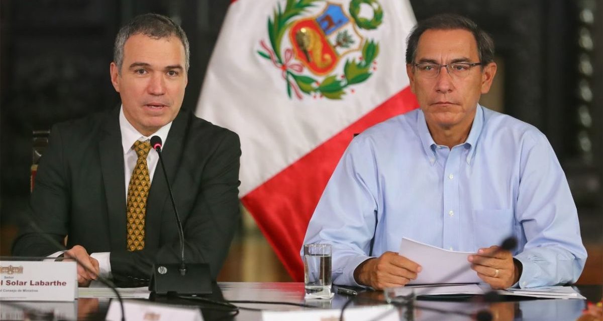 Anuncian denuncia constitucional contra Vizcarra y Del Solar