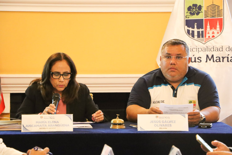 Alcalde de Jesús María critica  a Ministerio de Vivienda por D.S.