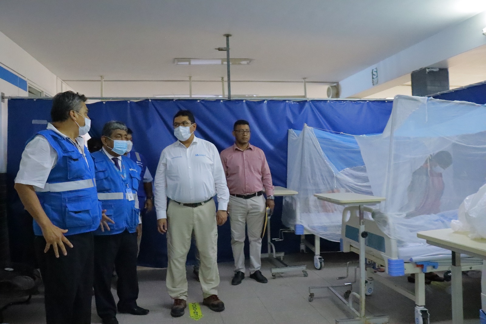 Piura: presidente de EsSalud inspecciona Plan de contingencia y nuevas UVI contra el dengue