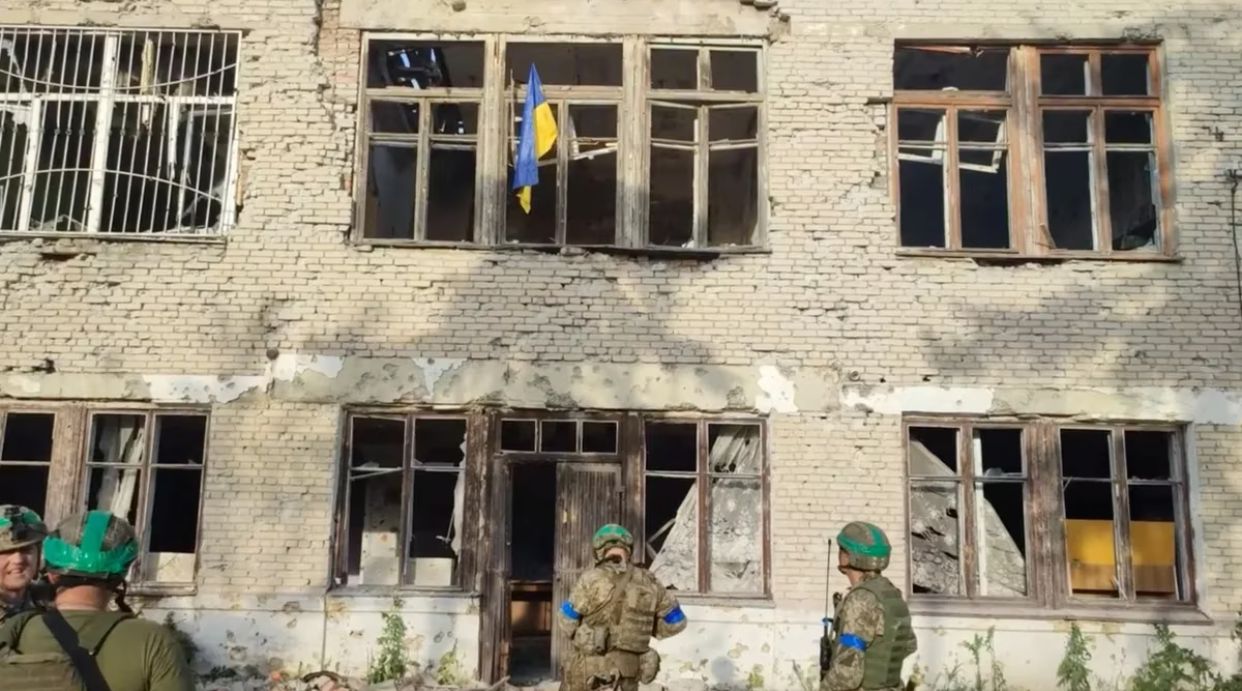 Ucrania recupera dos pueblos en Donetsk