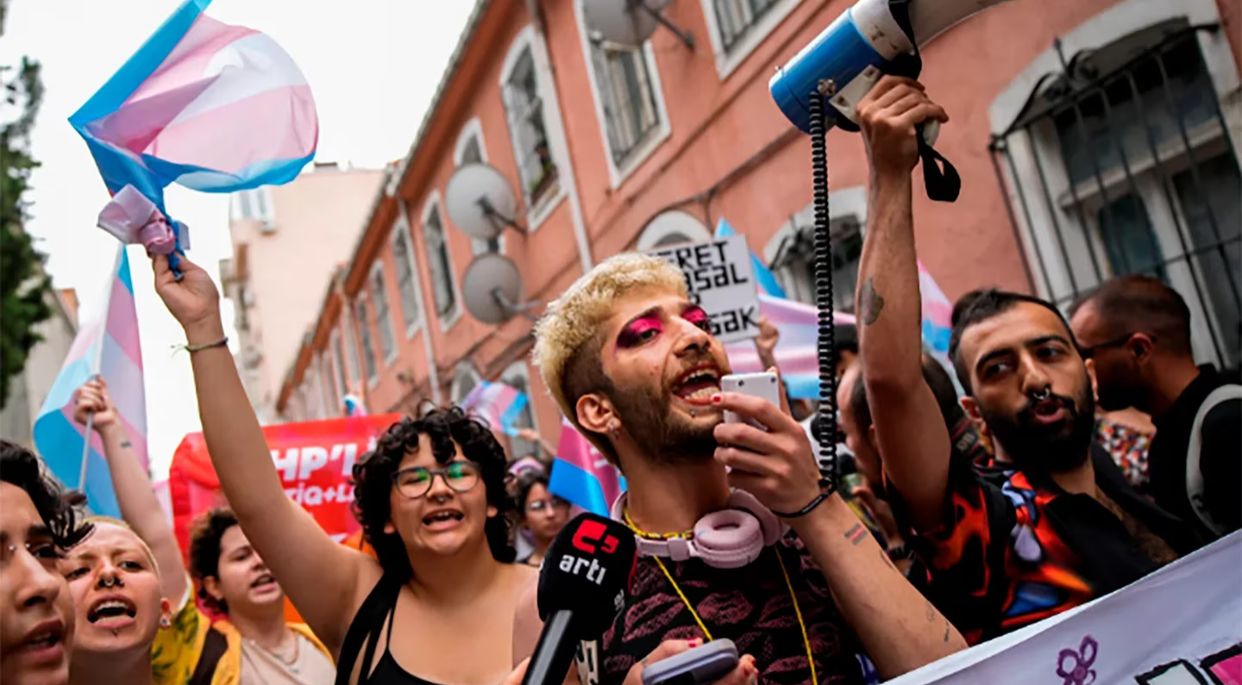 La policía turca prohibió la marcha del Orgullo LGBTI en Estambul