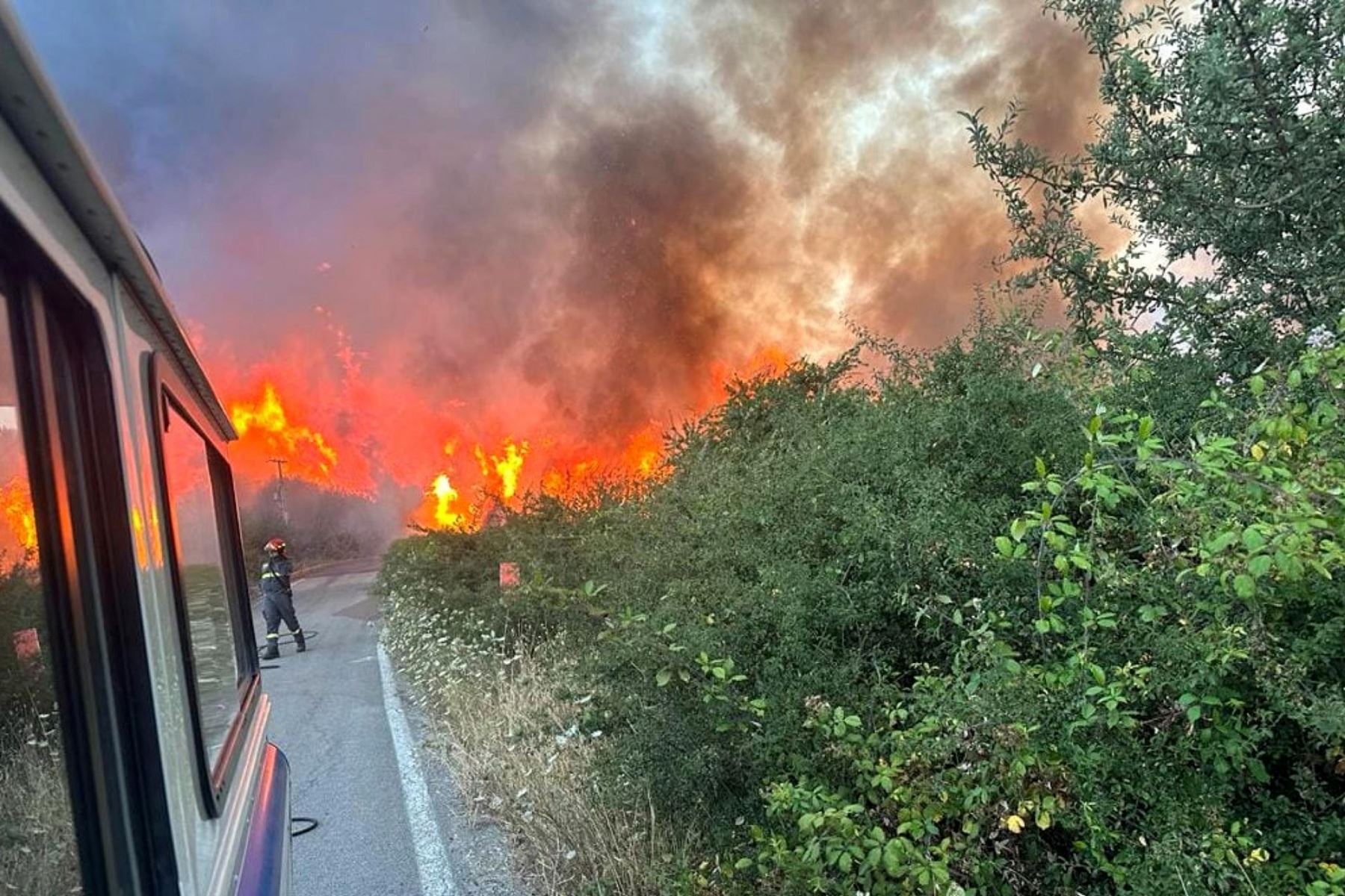 Italia se encuentra en sus días más complicados a causa de incendios devastadores y tormentas