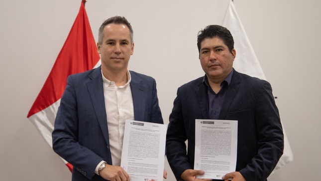 Primer contrato de acceso a recursos genéticos y derivados con fin comercial firmado por Serfor.