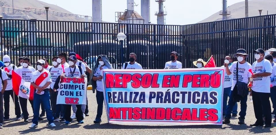Trabajadores de Repsol en huelga por abusos laborales