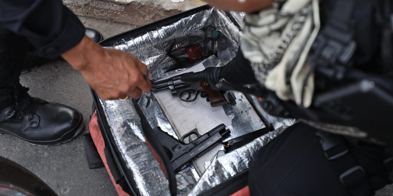 Cercado de Lima: Detienen a falso delivery que portaba armas de fuego y droga. (Foto: MML).