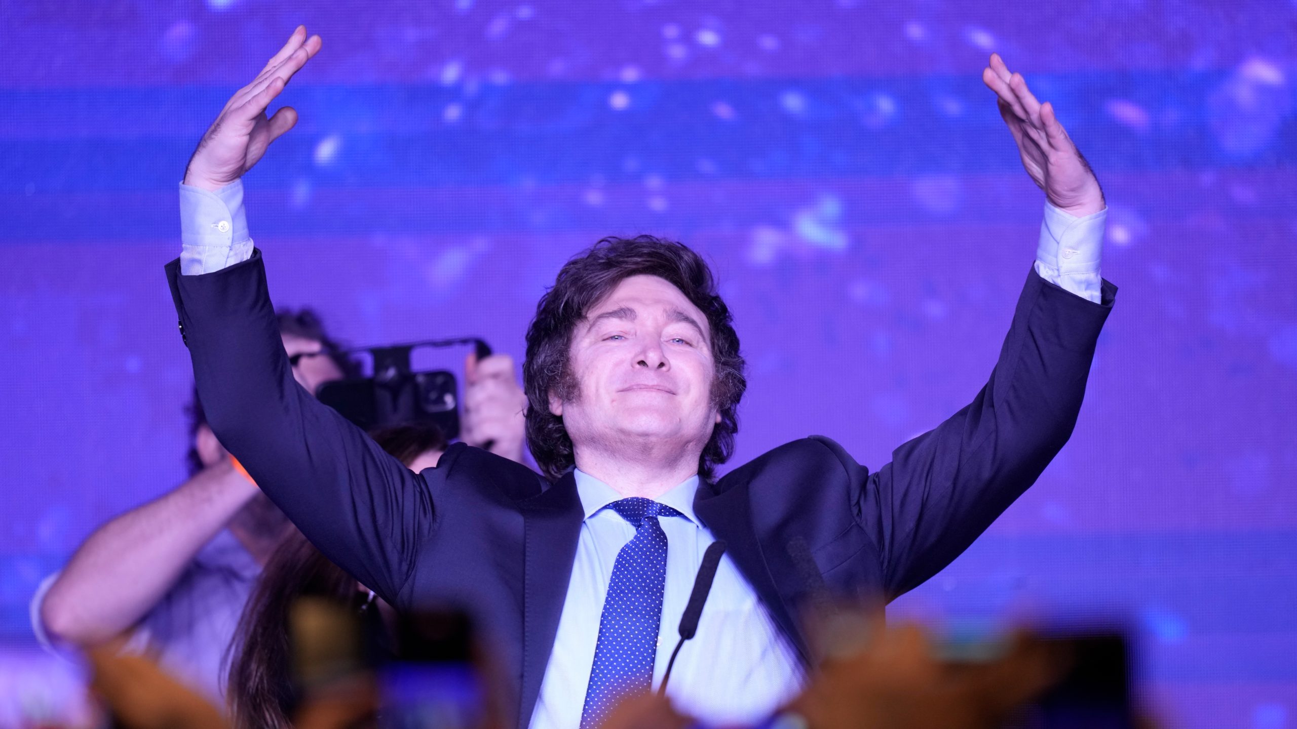 Javier Milei es el más votado en elecciones primarias en Argentina