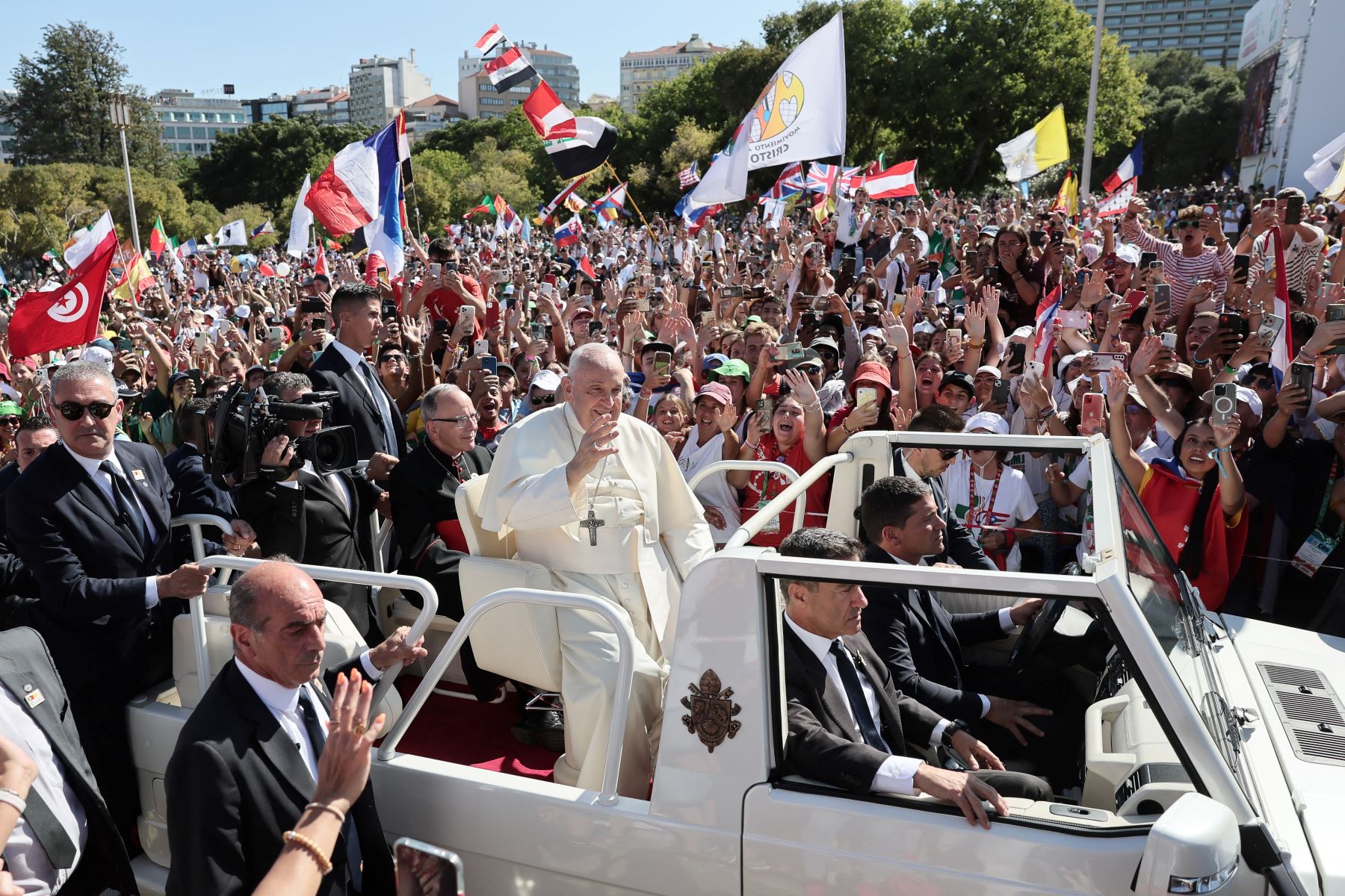 La visita del papa en Lisboa agrupa a más de medio millón de personas