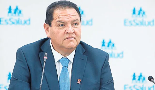 César Linares, presidente de EsSalud, afronta acusación de corrupción con solicitud de 3 años de prisión.