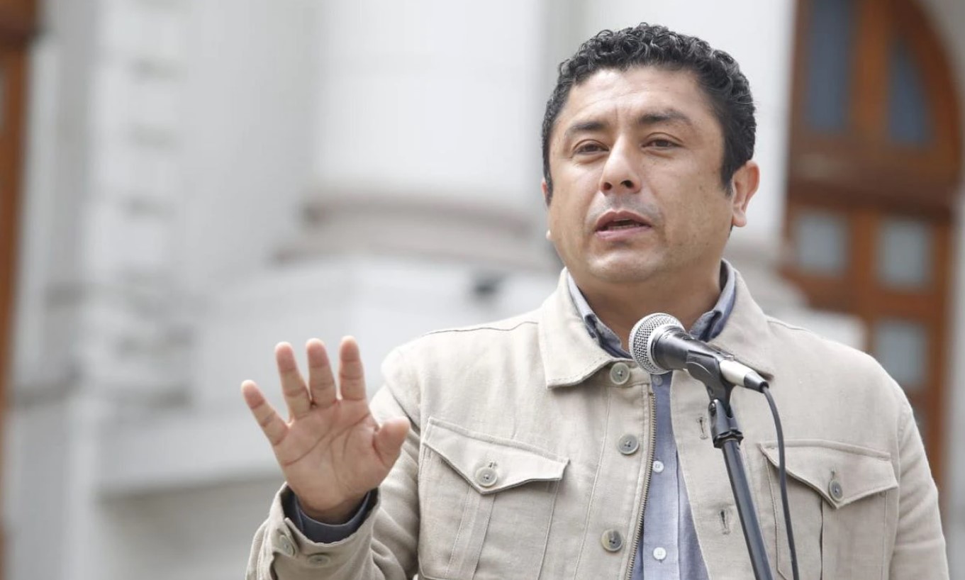 Fiscal abre investigación a Guillermo Bermejo