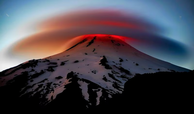 Chile declara alerta naranja por actividad del Volcán Villarica