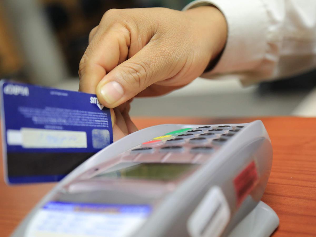 Congreso sugiere la eliminación de los pagos con tarjetas sin clave secreta