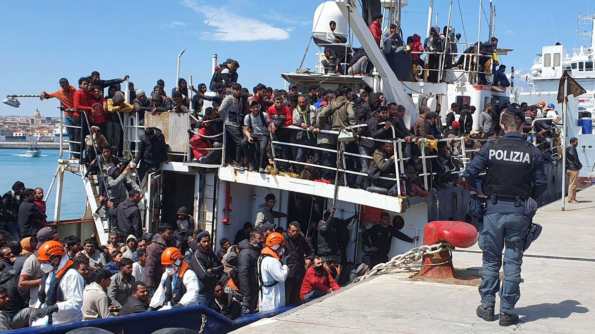 Italia amenaza con detener y repatriar a inmigrantes ilegales . (Foto: ORIETTA SCARDINO)
