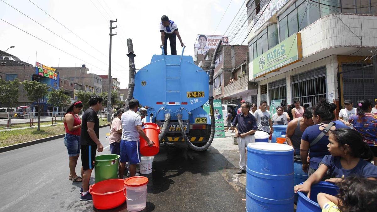 Municipalidad de Chorrillos adquirirá 20 vehículos cisterna de agua