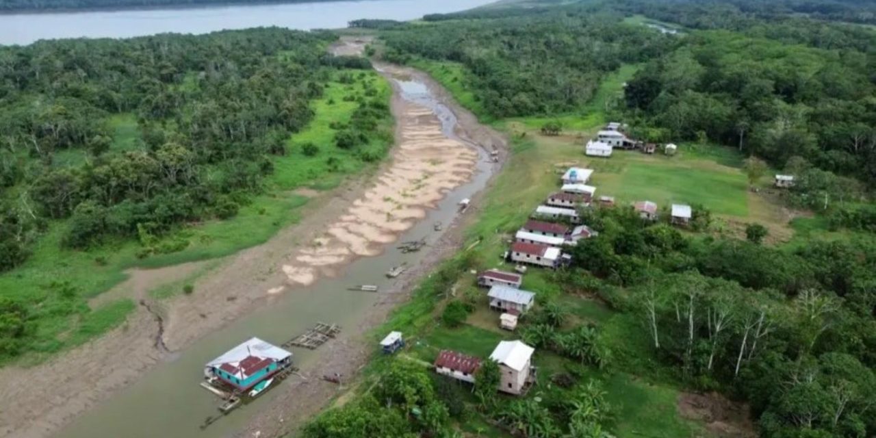 Sequía extrema se extiende en la mayor selva de la Amazonía