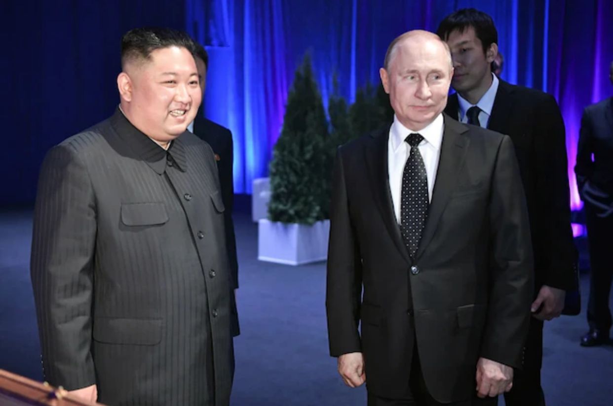 Kim Jong-un viaja para reunirse con Vladimir Putin