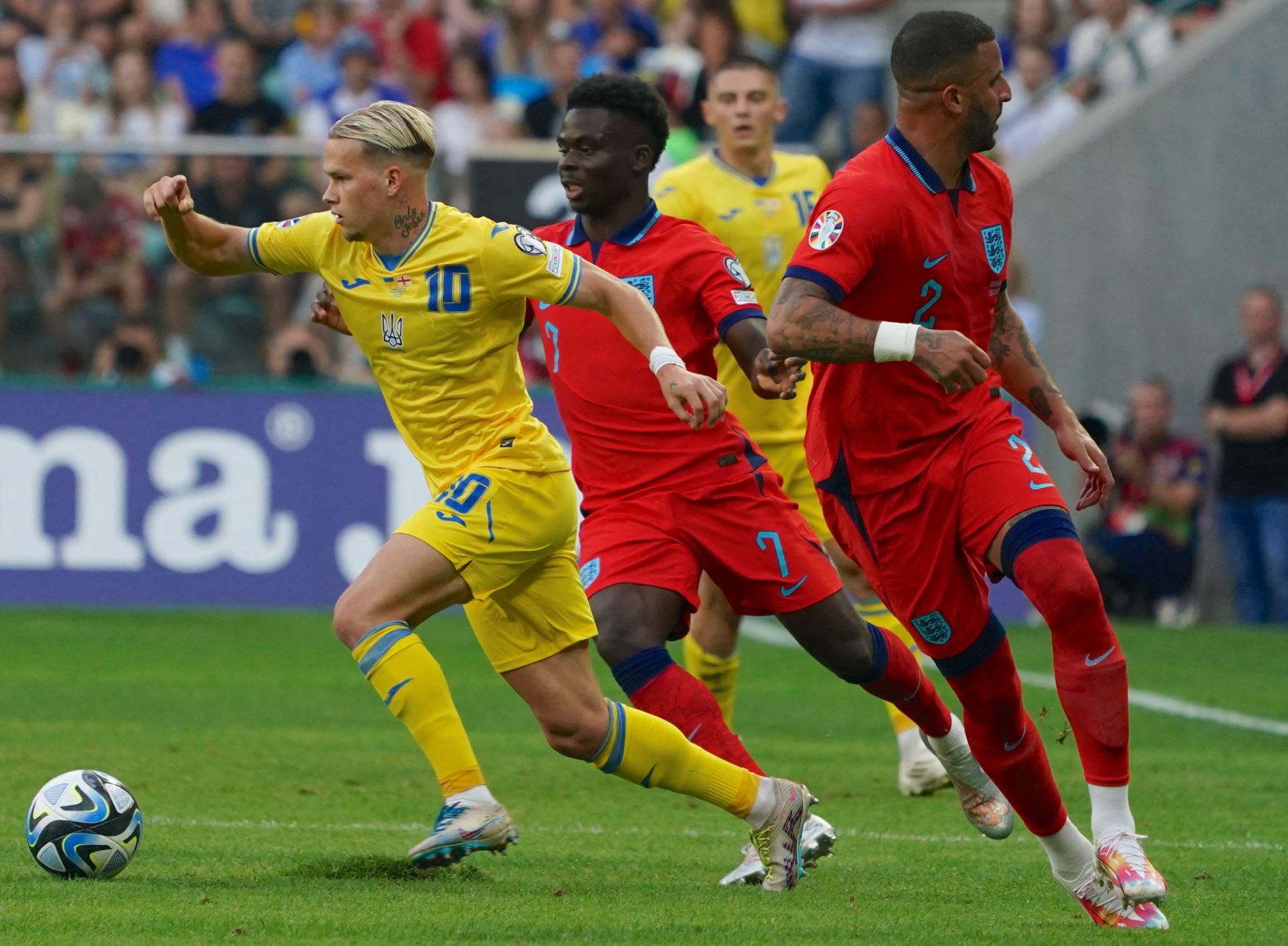 Inglaterra igualó 1-1 con Ucrania en su camino a la Eurocopa