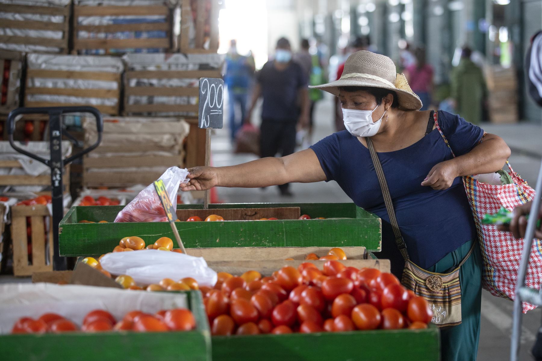 Las principales ofertas en los alimentos disponibles en el mercado mayorista de Lima