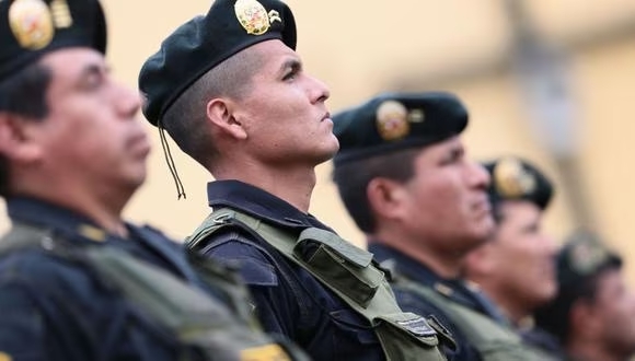 Se aprueba ley que regula ascensos en la Policía Nacional