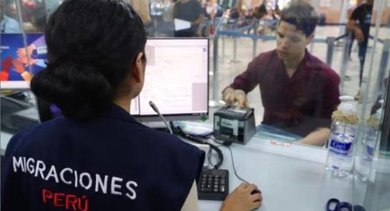 Extranjeros buscan regularizar su permanencia