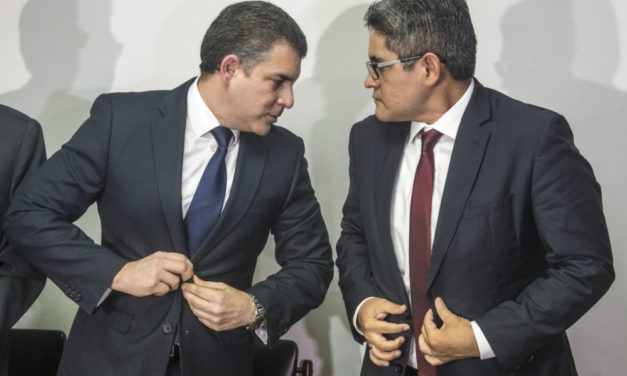Fiscales Domingo Pérez y Vela Barba al borde de la destitución