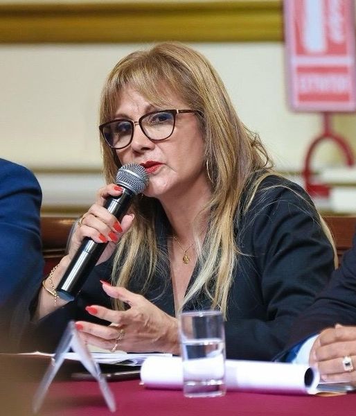 Alcaldesa Nancy Vizurraga se une López Aliaga para Impulsar el presupuesto 2024