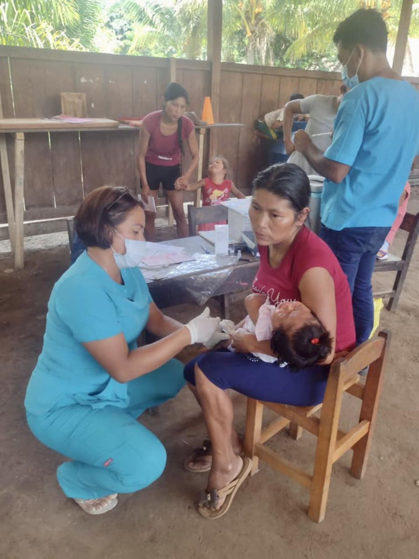 Ucayali: brigadistas visitan comunidades de Atalaya para detectar casos de tos ferina