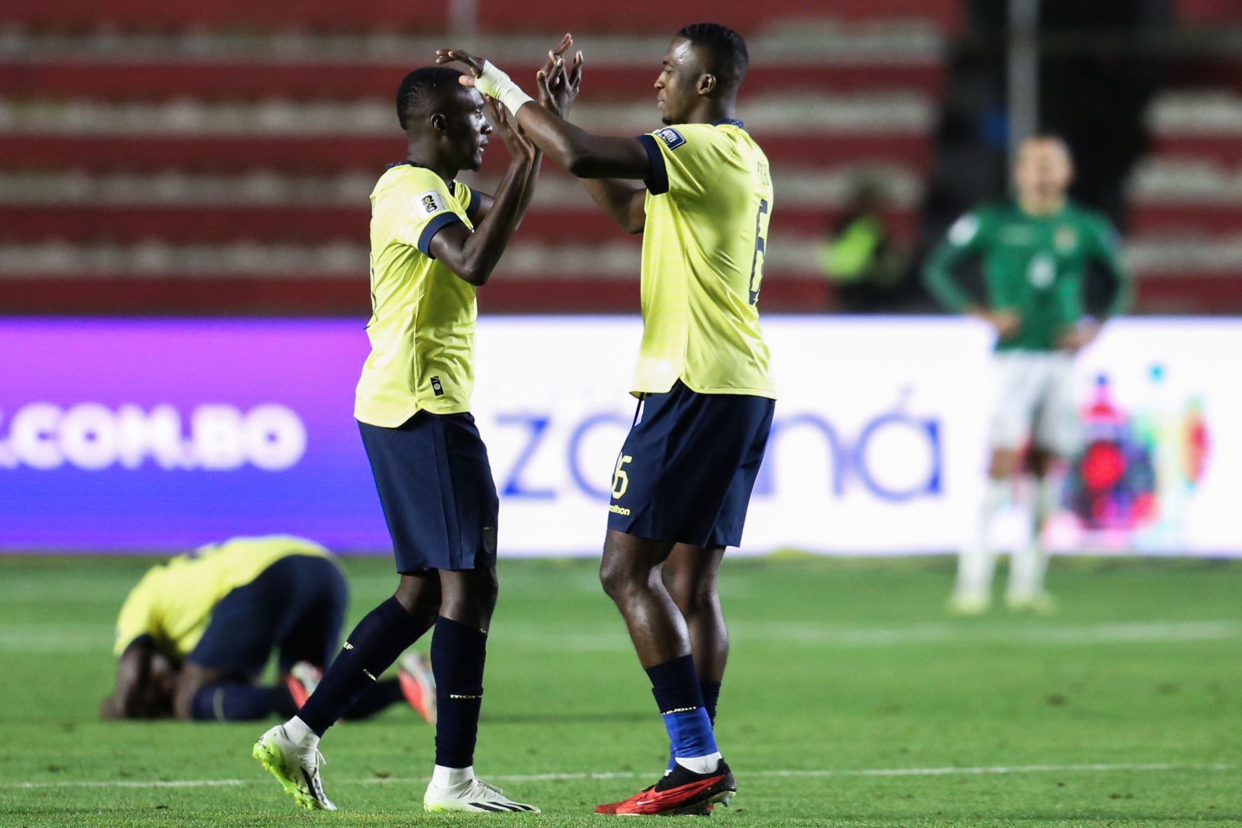 Ecuador venció 2-1 a Bolivia en La Paz en la tercera fecha de las Eliminatorias para el Mundial 2026