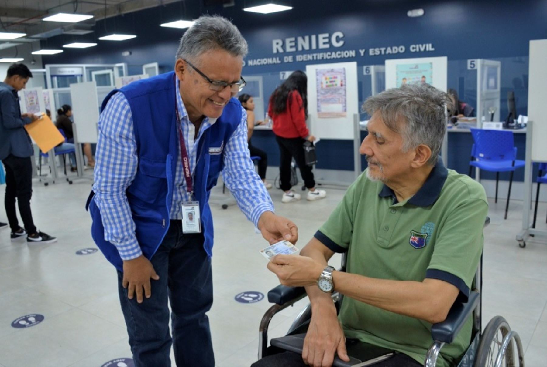 Reniec: cerca de 200 mil peruanos registran condición de discapacidad en su DNI