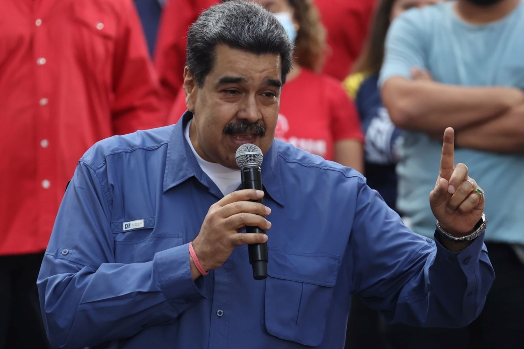 Temporalmente, EE.UU. suspende sanciones sobre la industria petrolera y gasífera de Venezuela