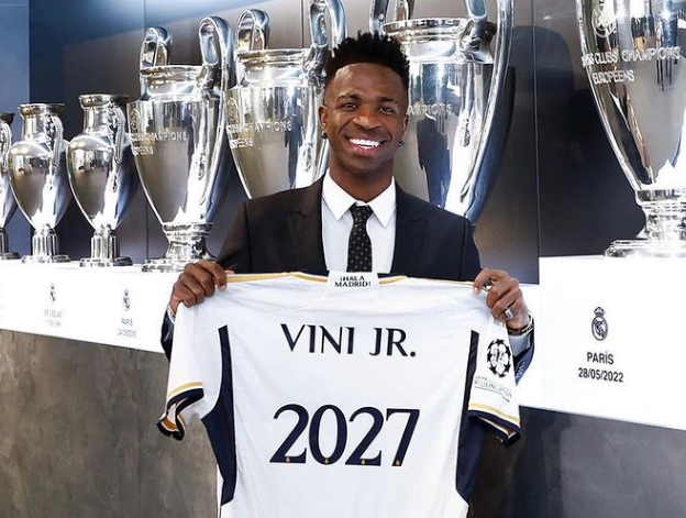Vinicius Junior extendió su contrato con el Real Madrid hasta 2027