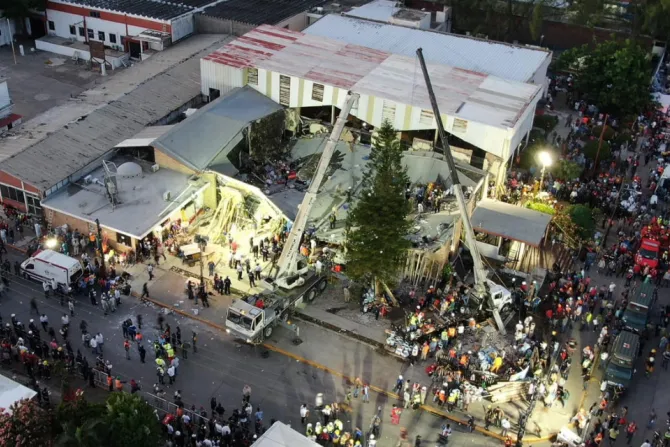 México: 10 muertos y 60 heridos en derrumbe de iglesia