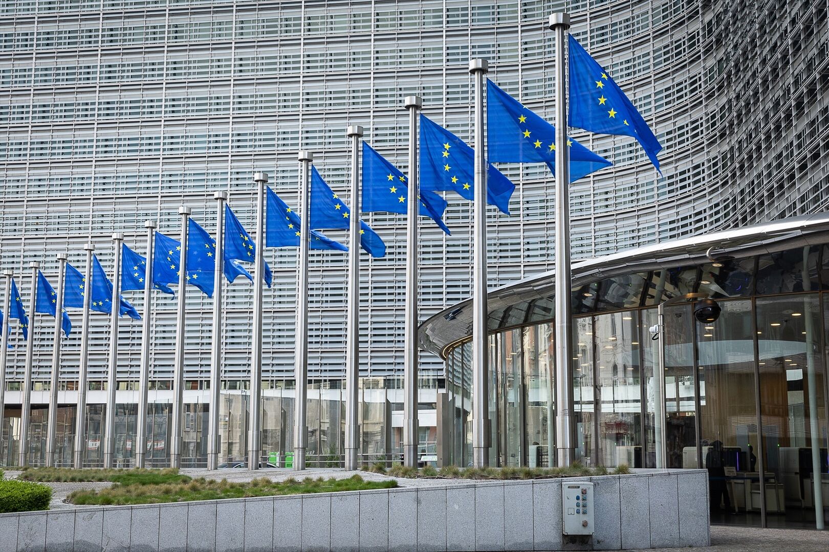 La Unión Europea suspende ayuda humanitaria a Palestina