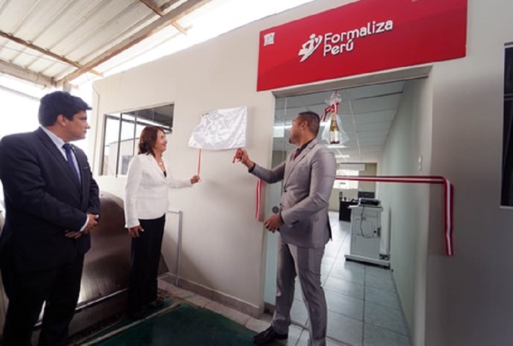 Ica: Inauguran sede de Formaliza Perú para reducir el 68 % de informalidad laboral