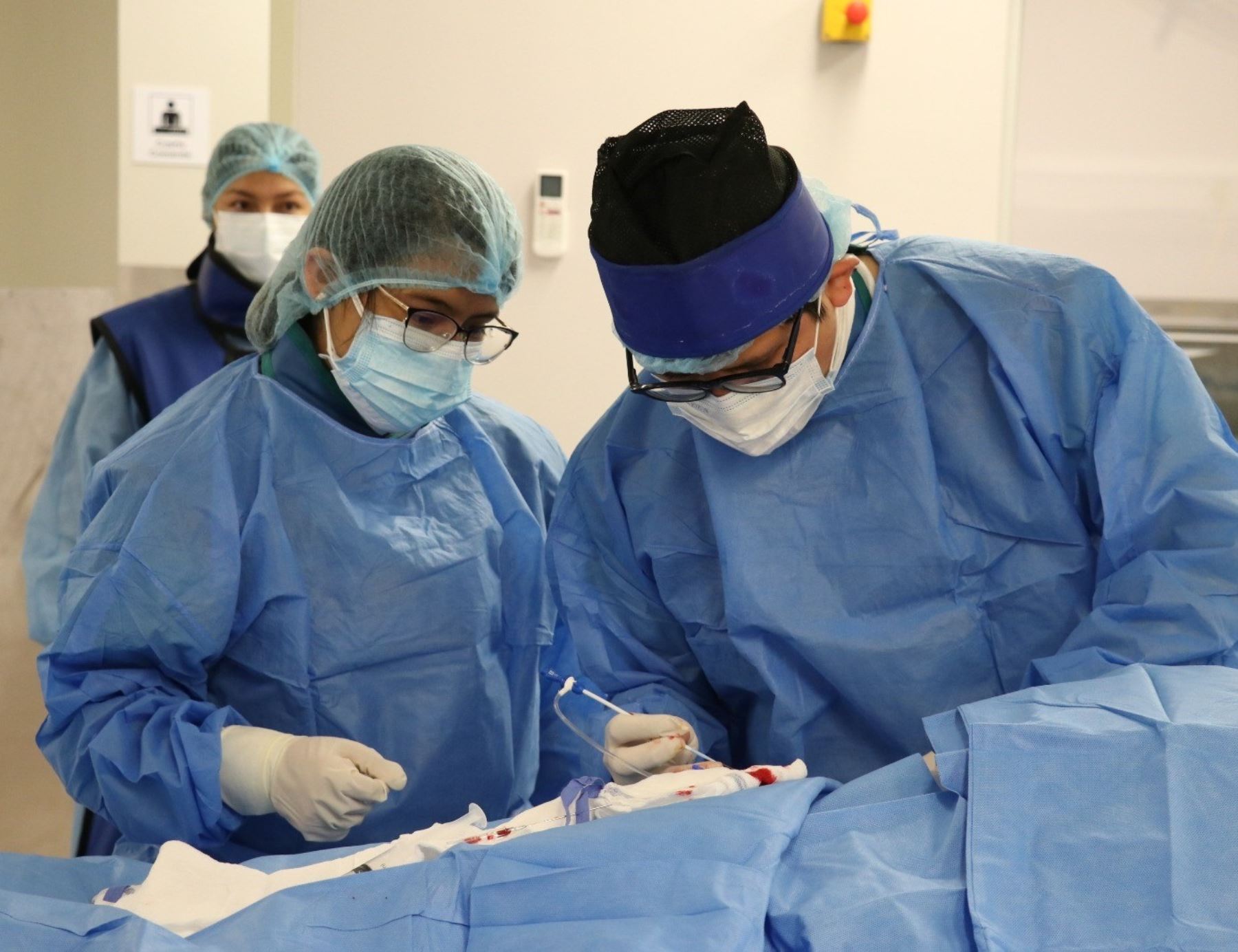¡Proeza médica en Huancayo! Médicos realizan cirugía cerebral a adolescente de 16 años